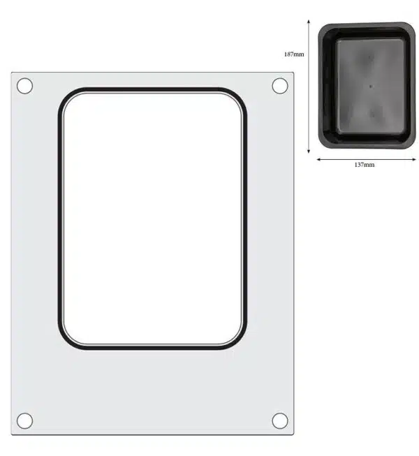 805664-tray
